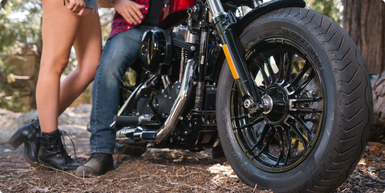 130 90 16 BRIDGESTONE H50 F (67H) - Imagen 2